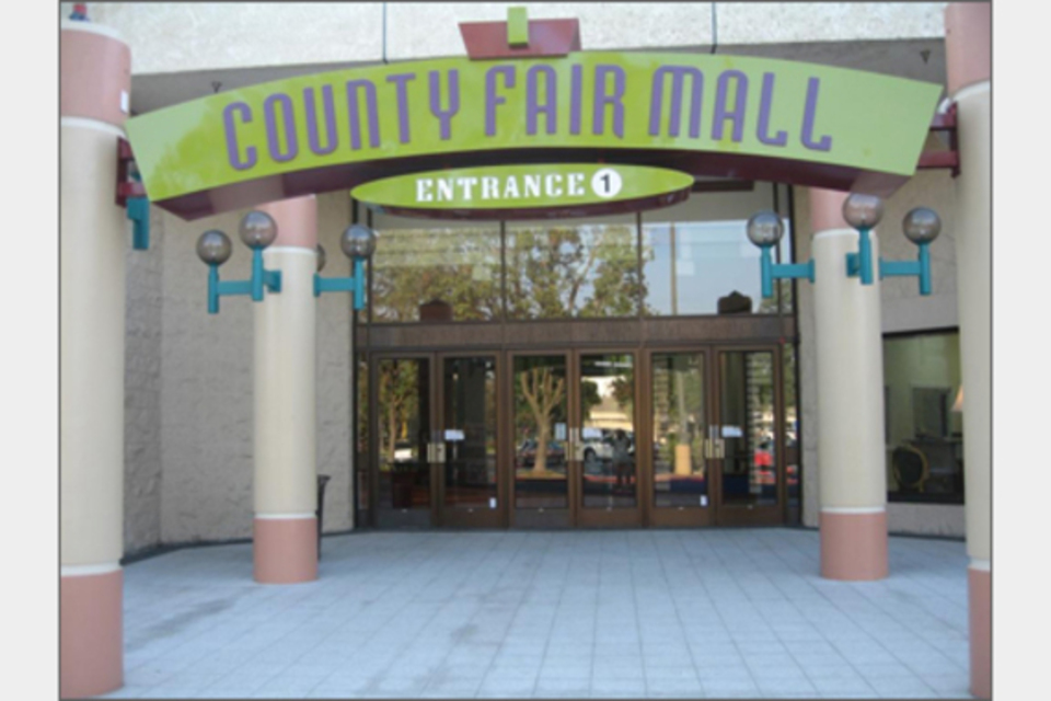 County Fair Fashion Mall in Woodland, CA (530) 6610777 Shopping