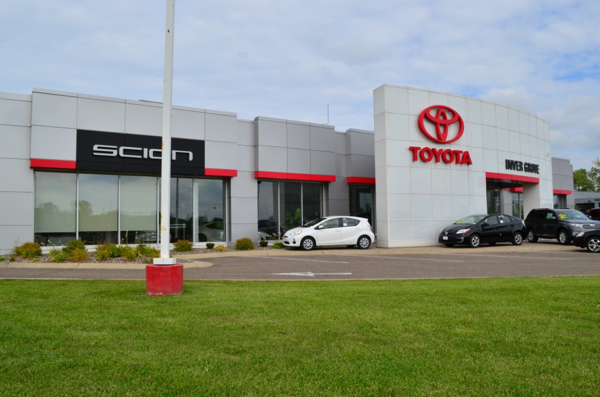 Inver Grove Toyota in Inver Grove Heights, MN